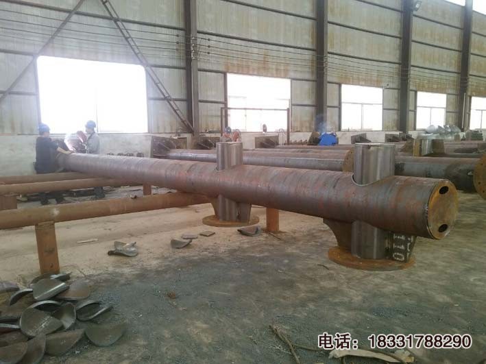 Φ273、Φ325懸臂式交通標志桿加工廠家